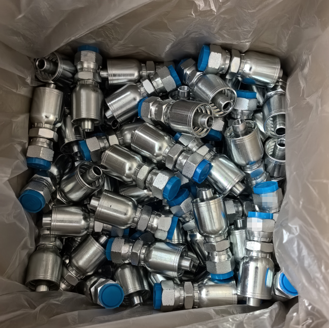 Non skive mega hydraulic fittings